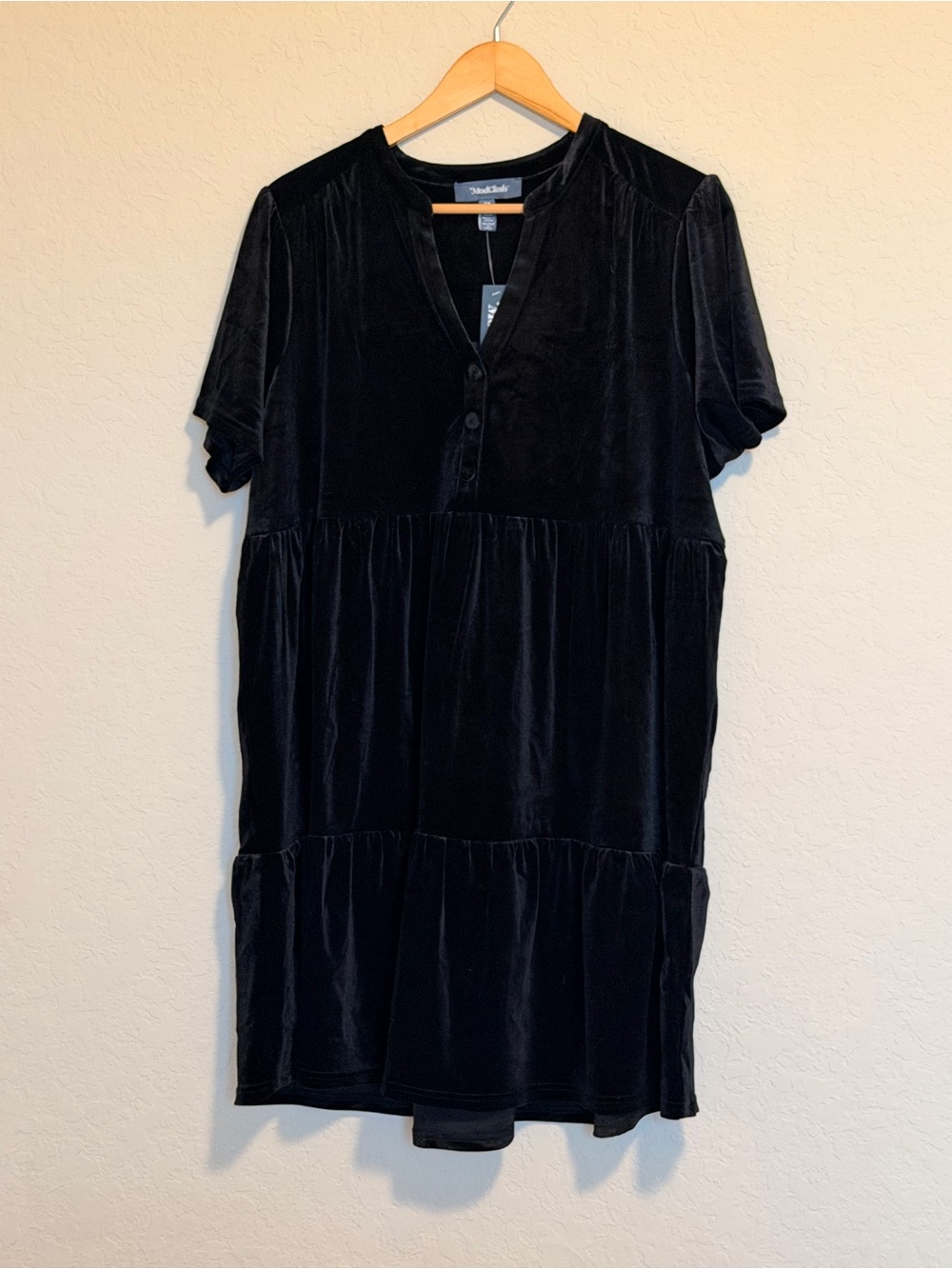 ModCloth Babydoll Short Velvet Tiered Dress in Black - Picture 3 of 8